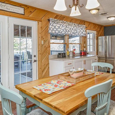 Wooded Bliss Hot Tub Single Level Cabin With No Steps Rocking Chairs And Wooded Views 鸽子谷 外观 照片
